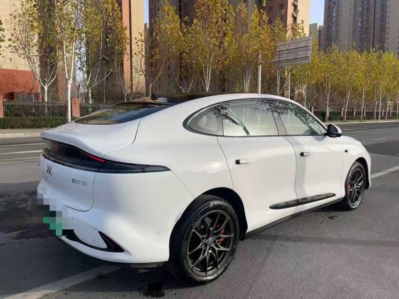 郑州25年智己LS66