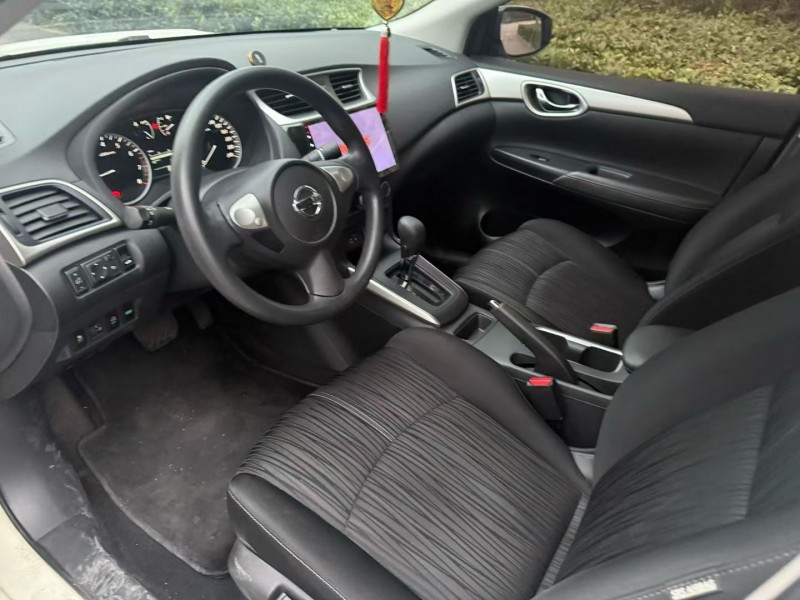 娄底22年日产轩逸4