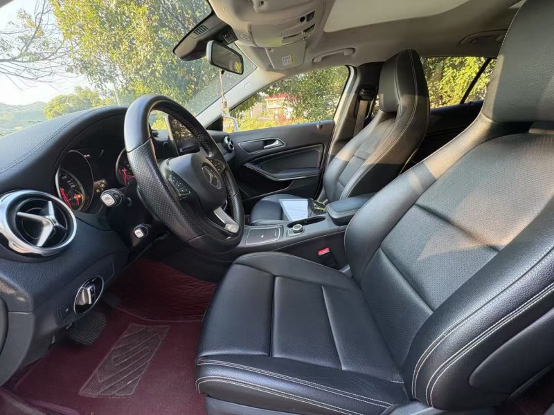 萍乡18年奔驰GLA7