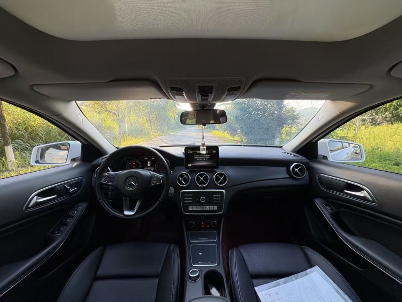 萍乡18年奔驰GLA8