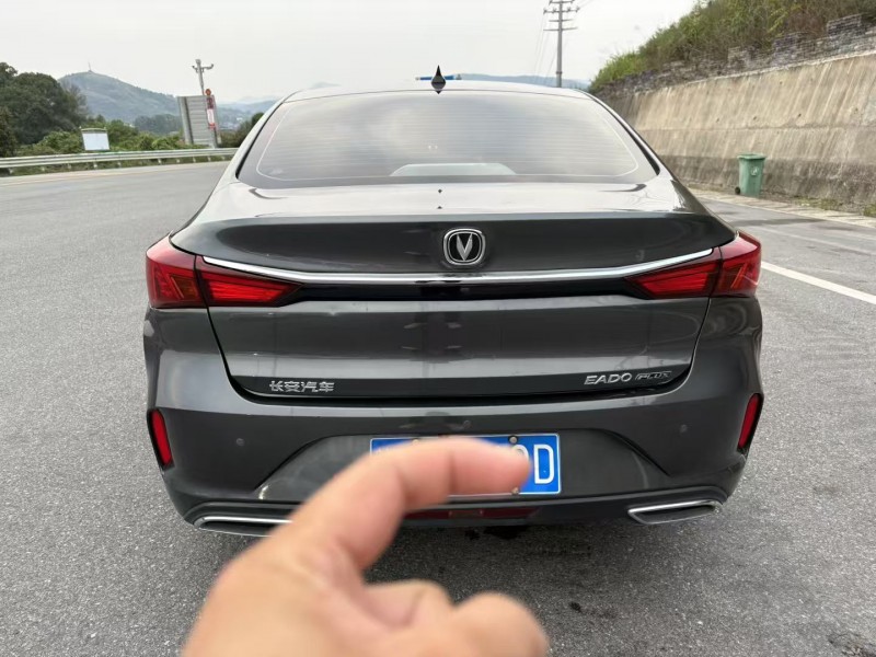 萍乡23年长安汽车逸动4