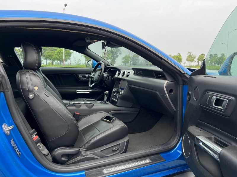 盐城20年福特野马4