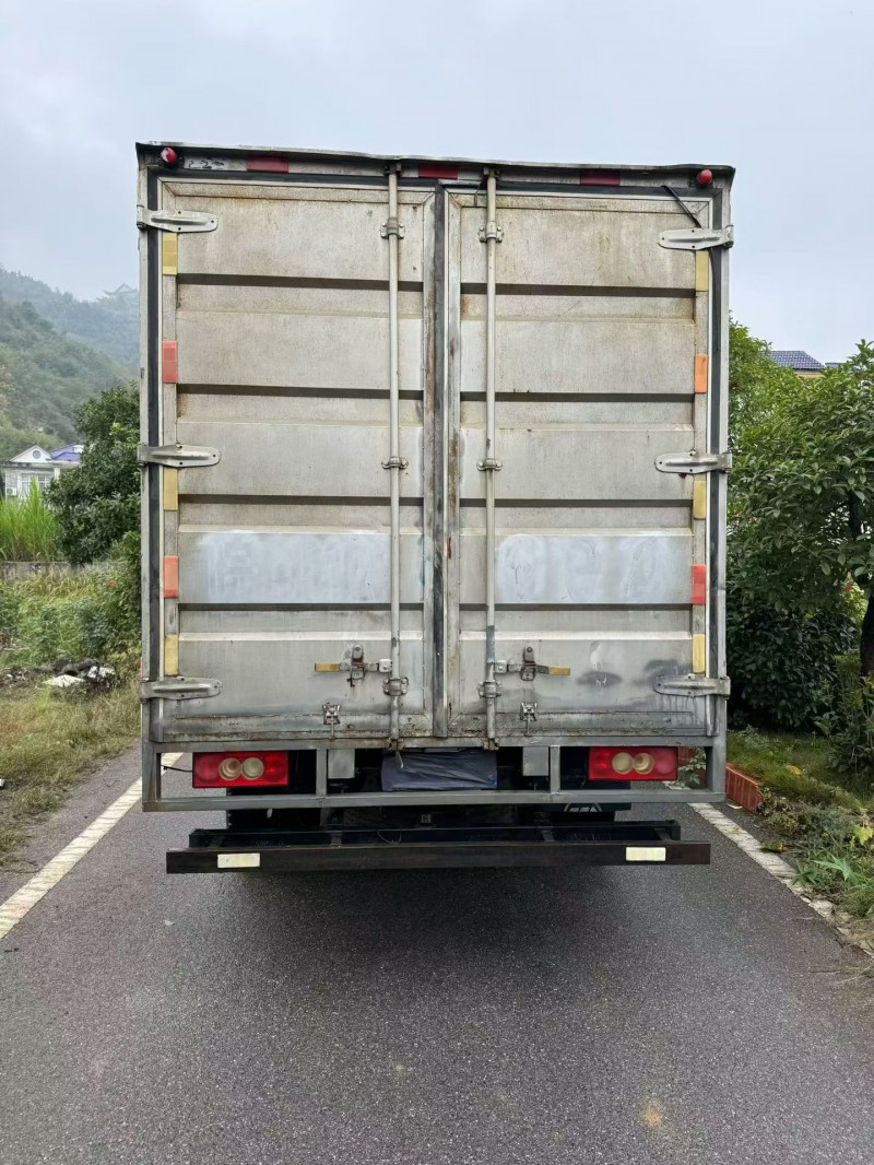 萍乡19年福田奥铃5