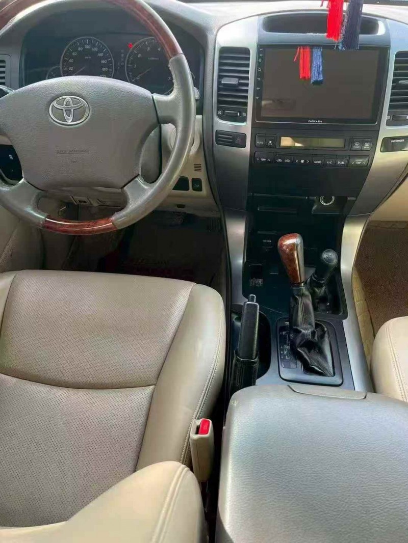 枣庄10年丰田普拉多6