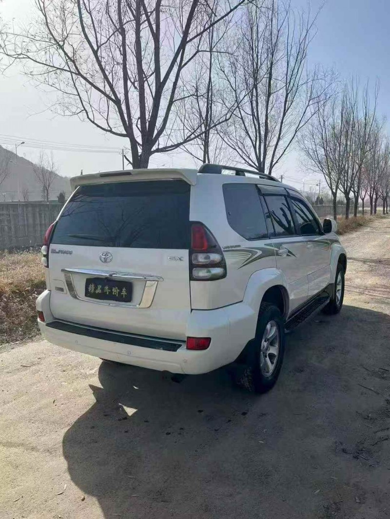 枣庄10年丰田普拉多7
