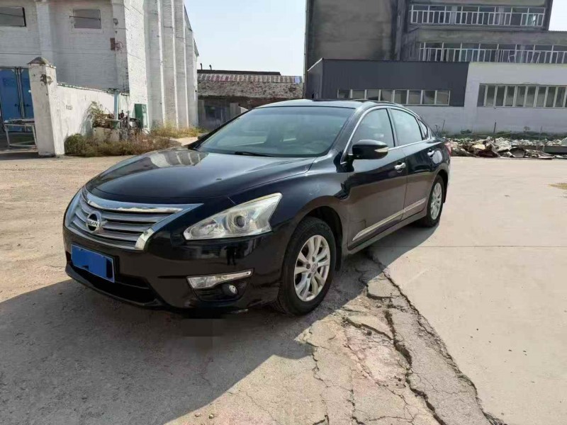 常州15年日产天籁3