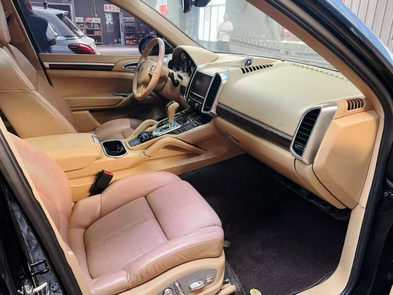 潍坊12年保时捷卡宴5