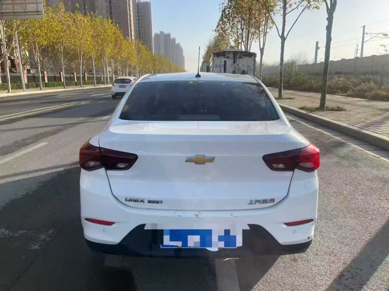 郑州19年雪佛兰科沃兹4
