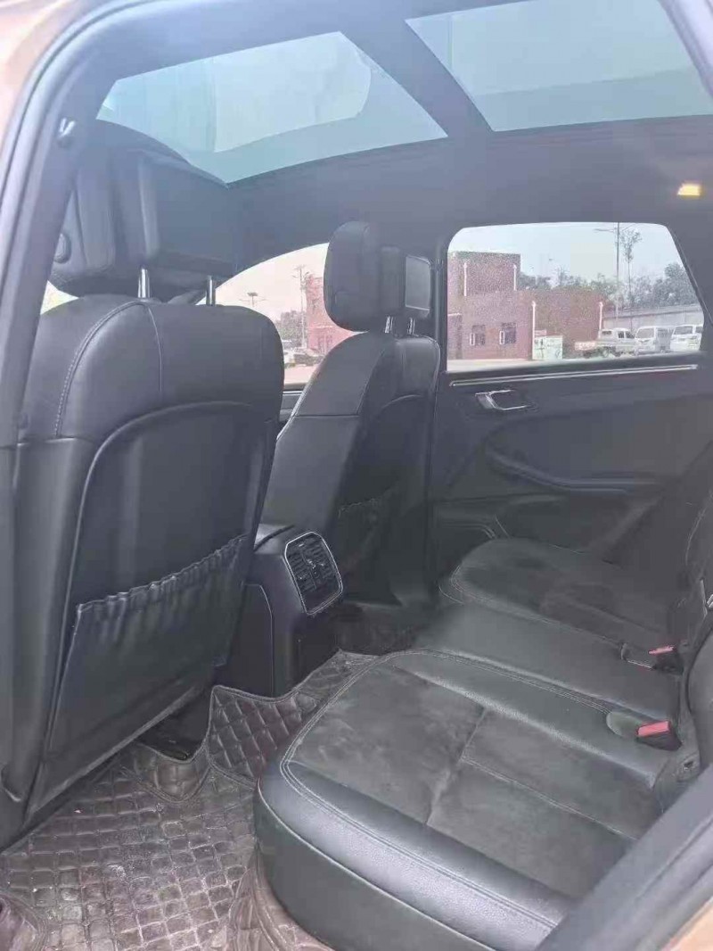 常州16年保时捷Macan5