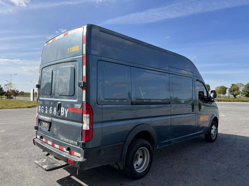 盐城22年东风御风8