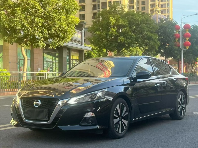 东莞22年日产天籁3