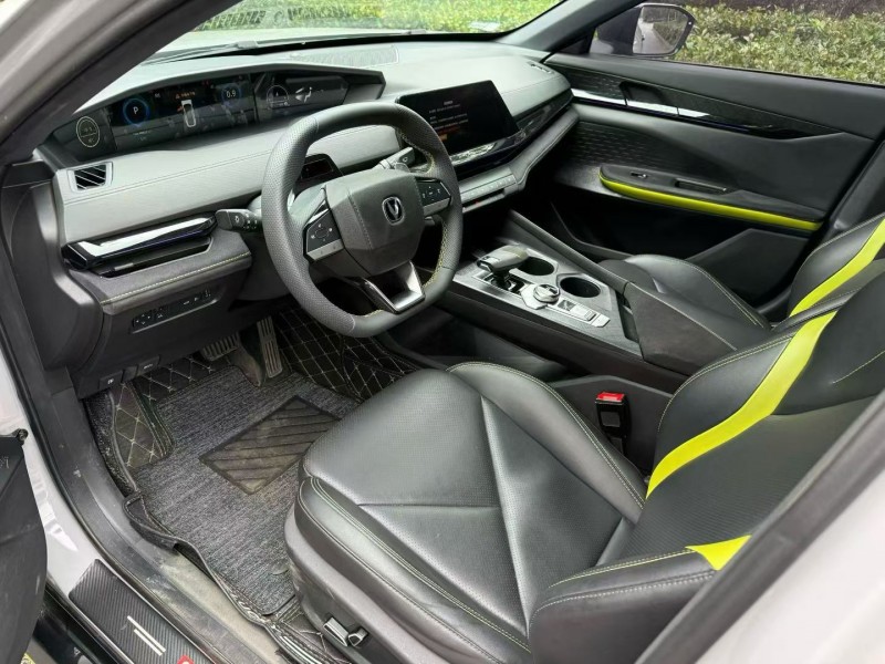 娄底22年长安汽车UNI4