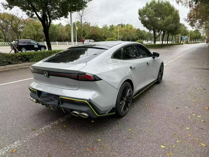 娄底22年长安汽车UNI8