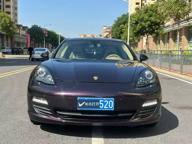 东莞11年保时捷帕拉梅拉1