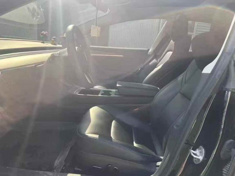 临沂22年特斯拉MODEL 36