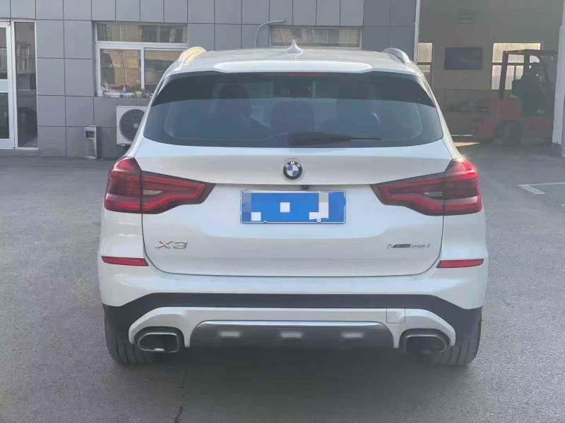 济宁19年宝马X39