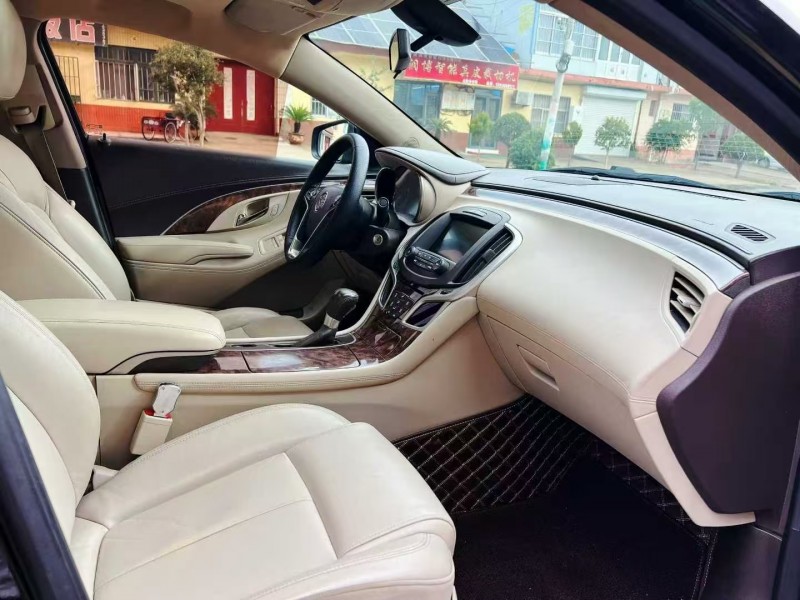 潍坊15年别克君越4