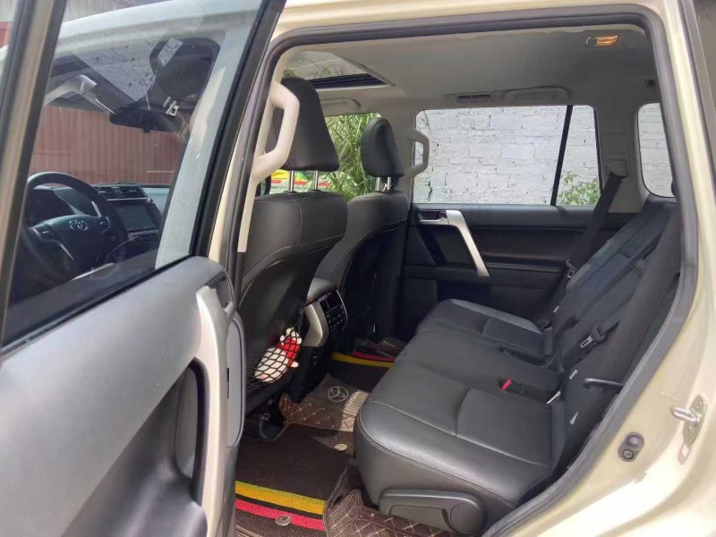 广州20年丰田普拉多6