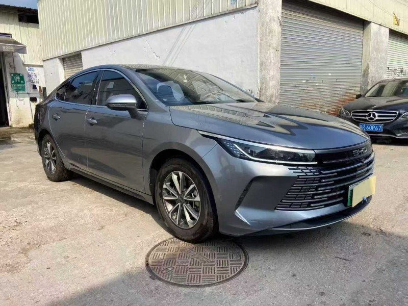 广州24年比亚迪驱逐舰2