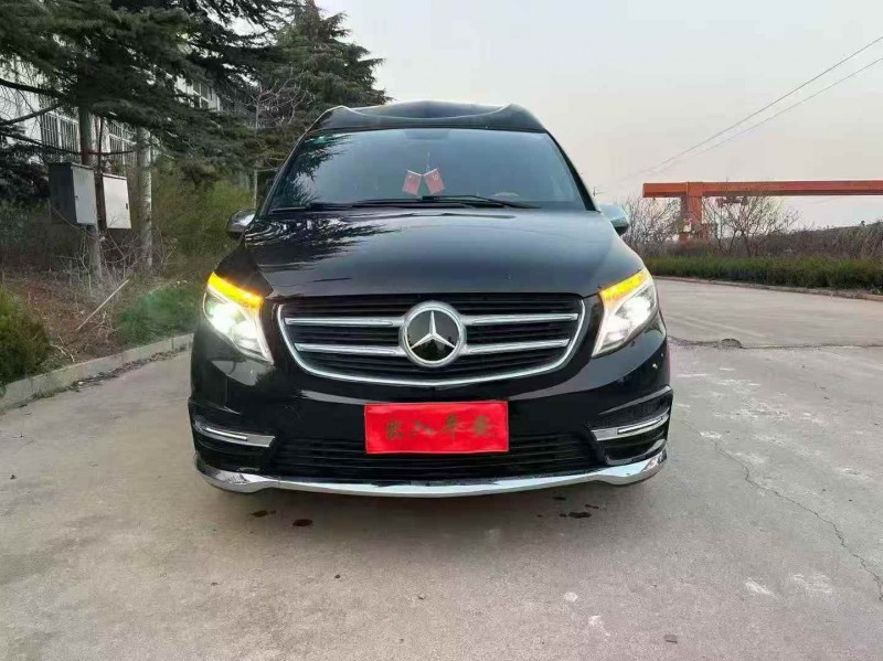 济宁20年奔驰威霆1