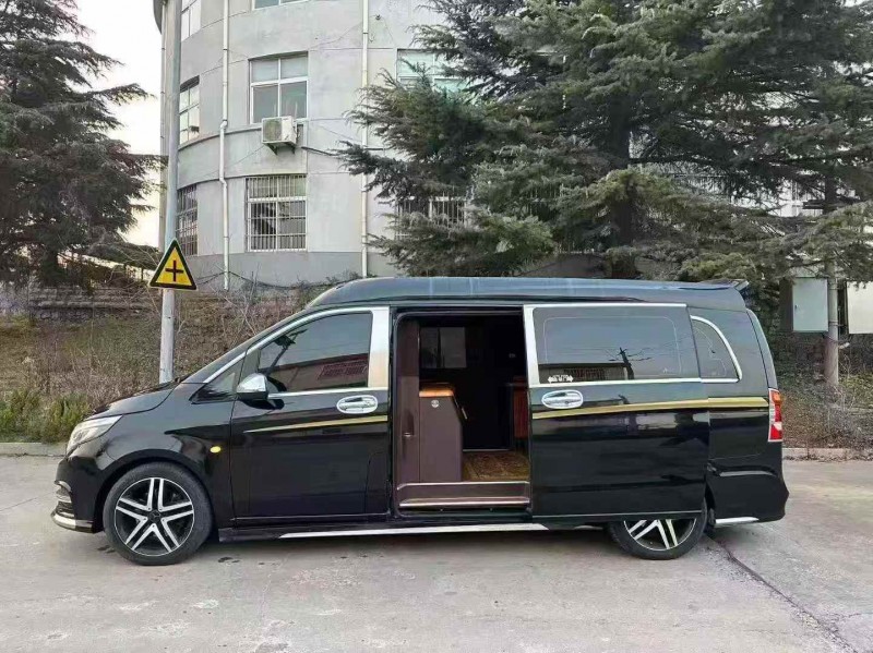 济宁20年奔驰威霆3