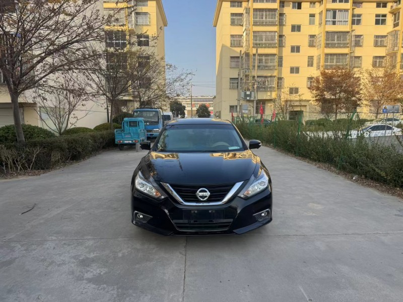 徐州18年日产天籁1