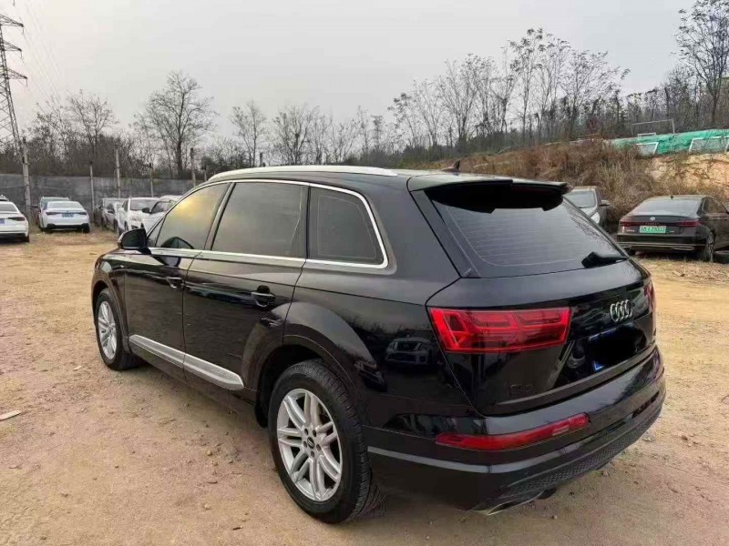 淄博18年奥迪Q78