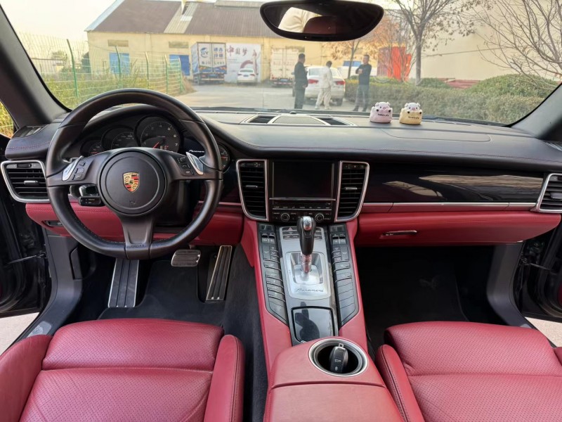 徐州15年保时捷帕拉梅拉5