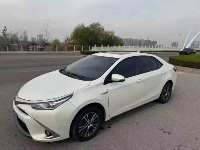 枣庄16年丰田雷凌2