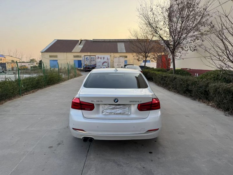 徐州18年宝马3系9