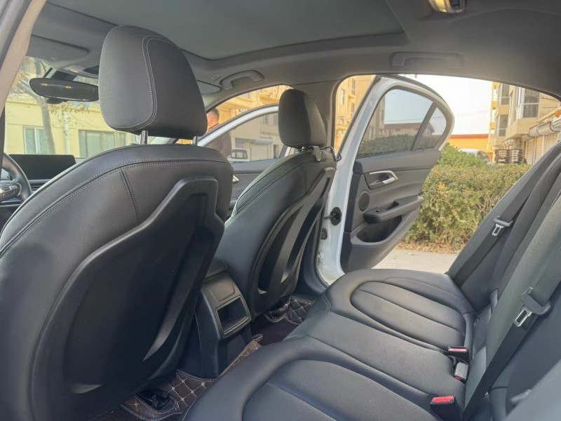 徐州19年宝马1系8