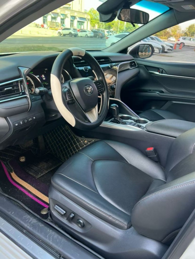 上饶20年丰田凯美瑞7