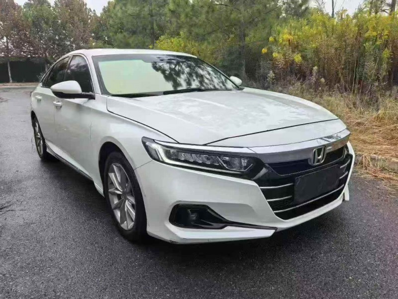 宜昌23年本田雅阁2