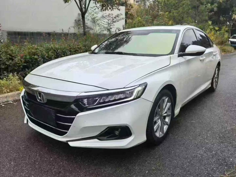 宜昌23年本田雅阁3