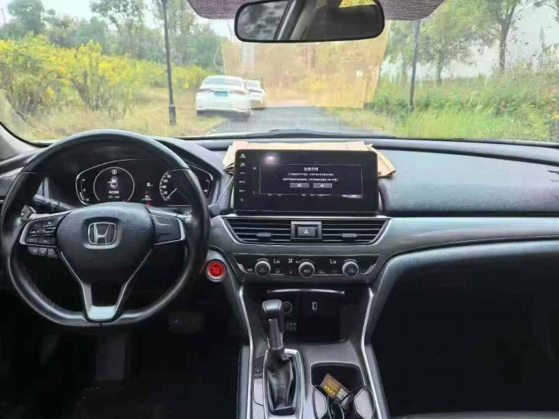 宜昌23年本田雅阁5