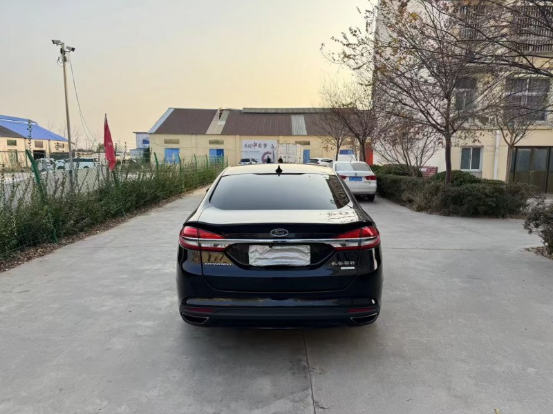 徐州17年福特蒙迪欧9