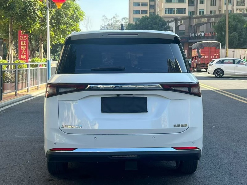 东莞24年五菱汽车佳辰9