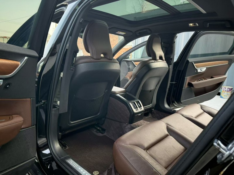 徐州21年沃尔沃S907