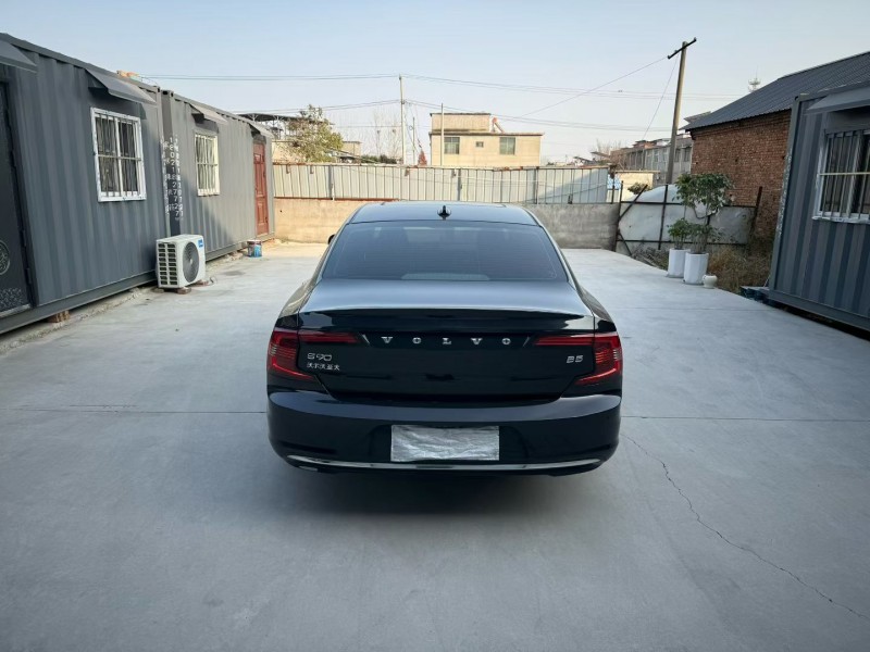 徐州21年沃尔沃S909