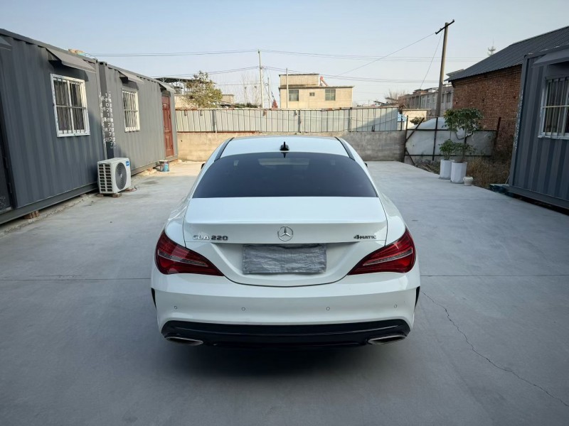 徐州17年奔驰CLA9