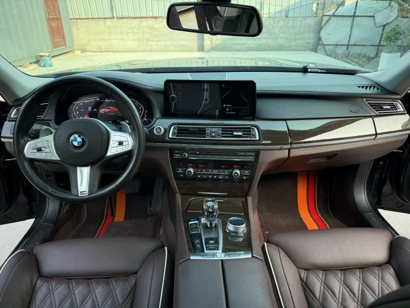 徐州11年宝马7系6