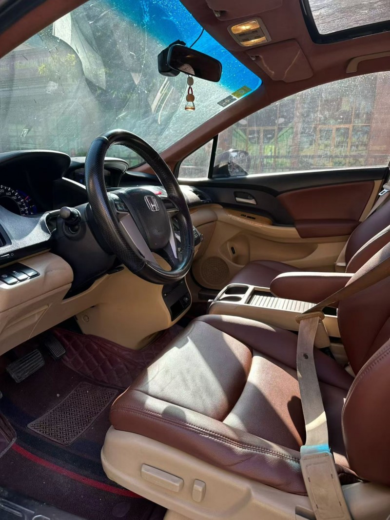 东莞10年本田奥德赛5