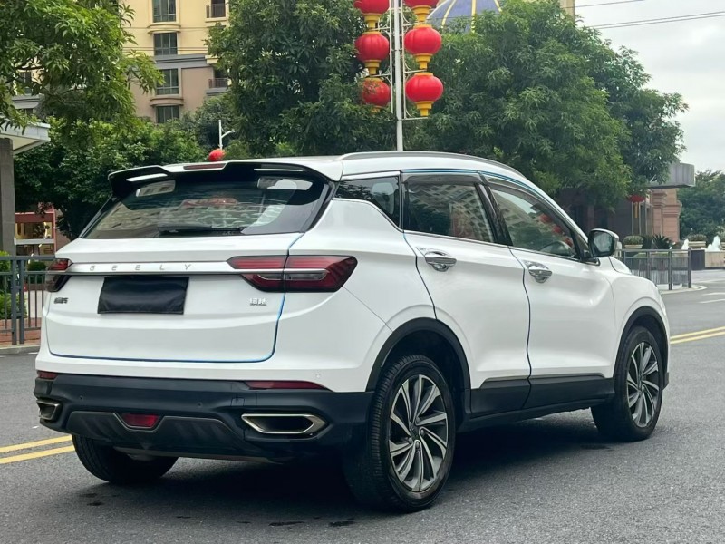 东莞19年吉利缤越8