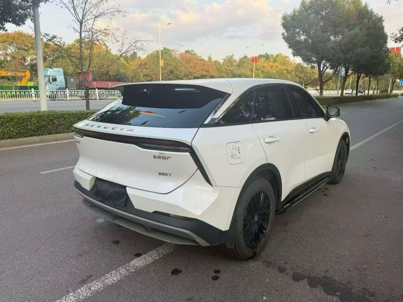 娄底23年启辰大V8