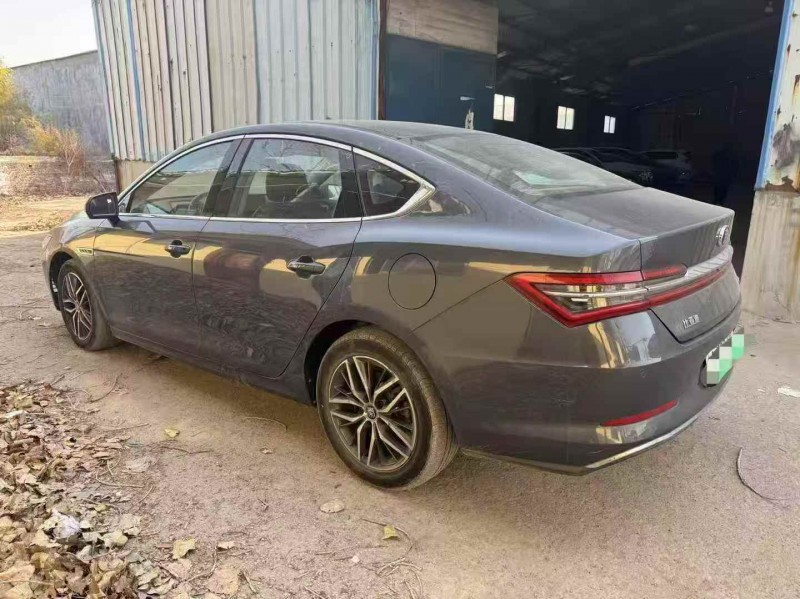 菏泽19年比亚迪秦8