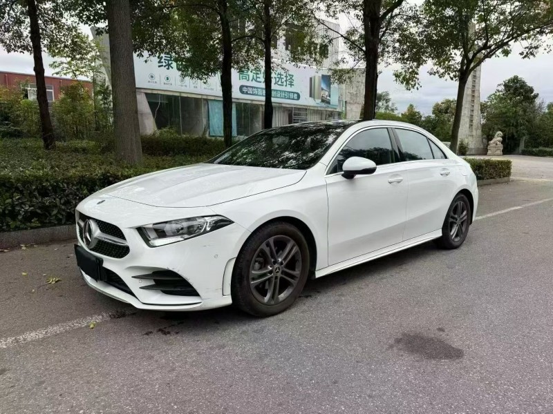 娄底21年奔驰A2