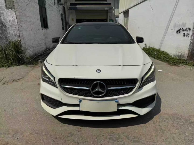 广州17年奔驰CLA1