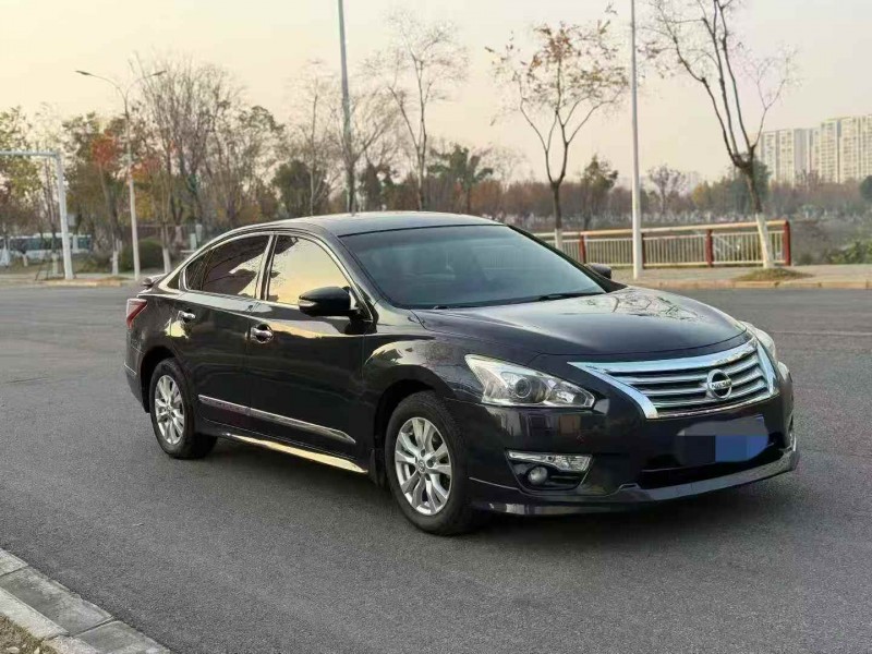 十堰13年日产天籁3