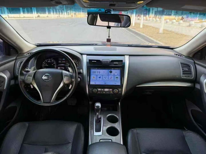 十堰13年日产天籁5