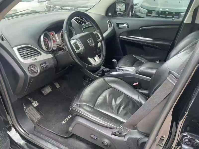 湘潭16年道奇酷威6